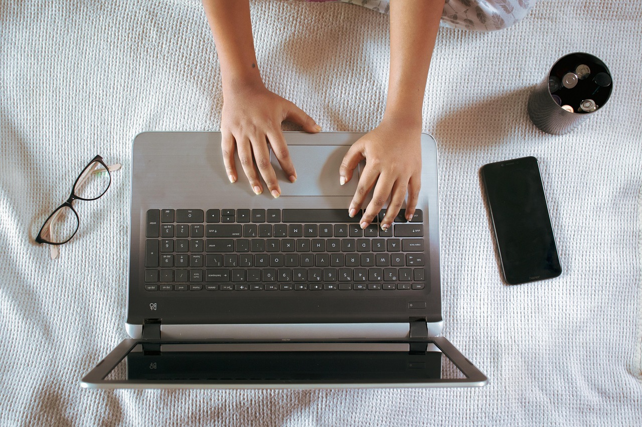 Top 10 des gadgets incontournables à offrir à Noël 2025