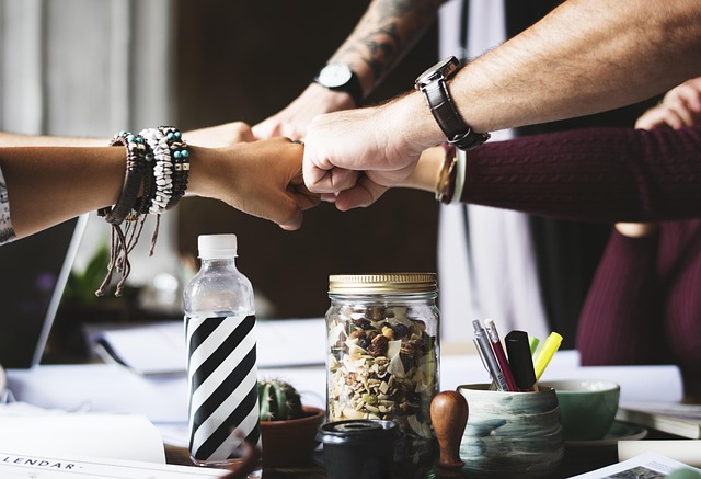 Comment choisir le bon fournisseur d’équipements industriels pour votre entreprise en 2025 ?