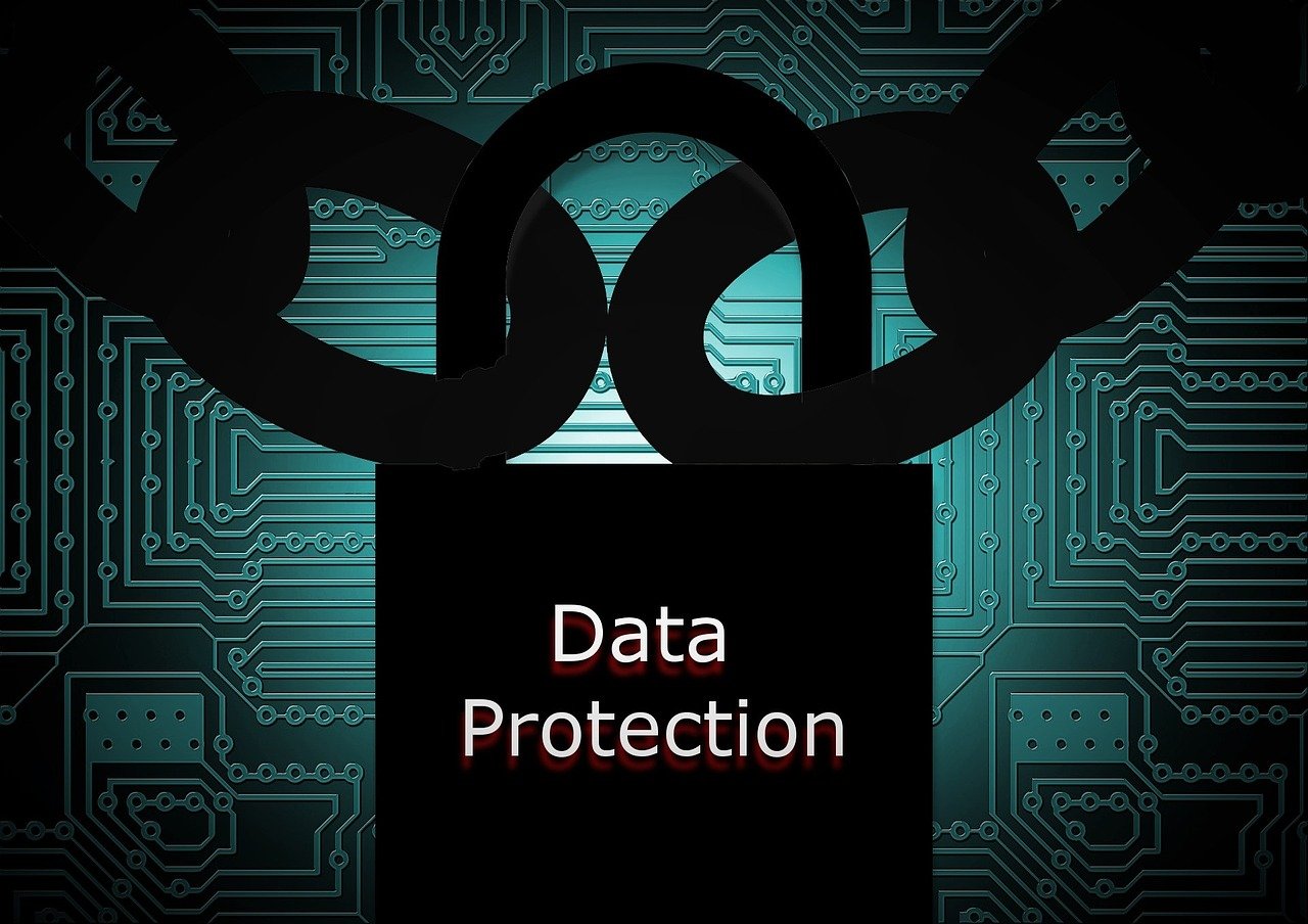 découvrez l'essentiel de la protection des données : principes, réglementations et bonnes pratiques pour sécuriser vos informations personnelles et professionnelles.